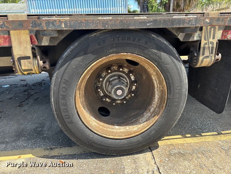 image for item EA5479 1990 TrailKing TS70CS-482 drop deck equipment trailer