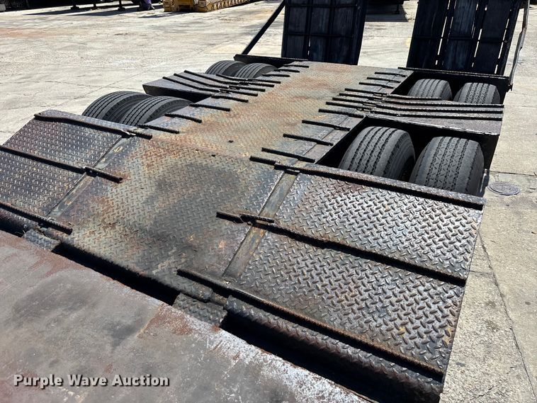 image for item EA5480 1981 Chancey LBT35SPSD lowboy equipment trailer