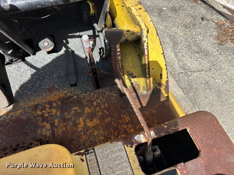 image for item EA5482 1969 Hyster H80C forklift