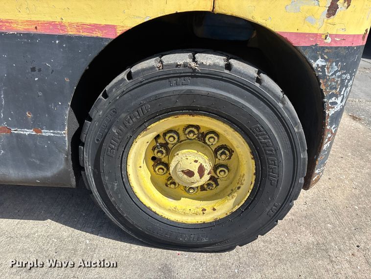 image for item EA5482 1969 Hyster H80C forklift