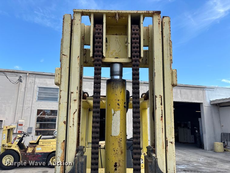 image for item EA5483 Hyster H350B forklift