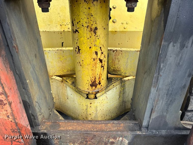 image for item EA5483 Hyster H350B forklift