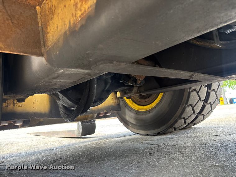 image for item EA5483 Hyster H350B forklift