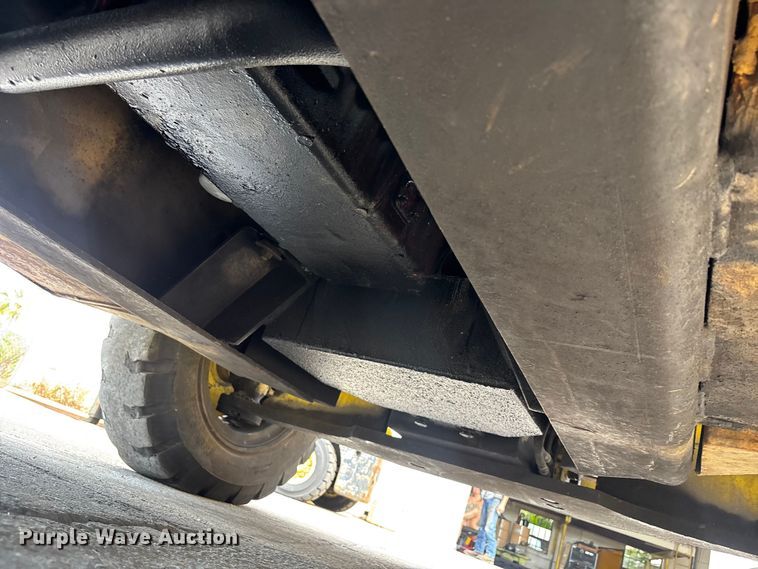 image for item EA5483 Hyster H350B forklift