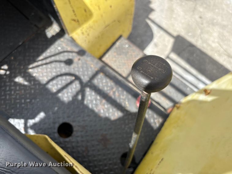 image for item EA5483 Hyster H350B forklift