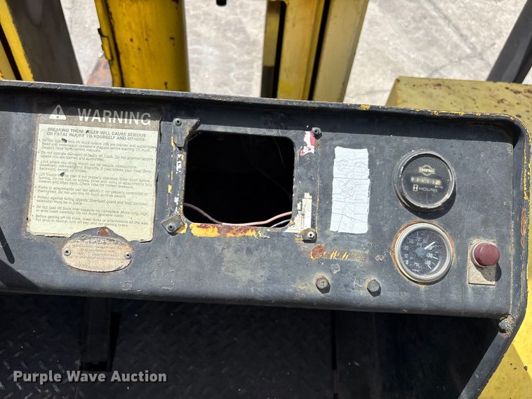 image for item EA5483 Hyster H350B forklift