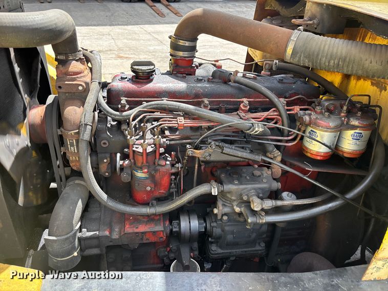 image for item EA5483 Hyster H350B forklift