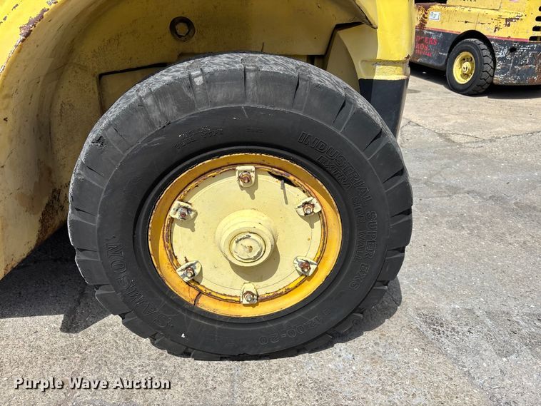 image for item EA5483 Hyster H350B forklift