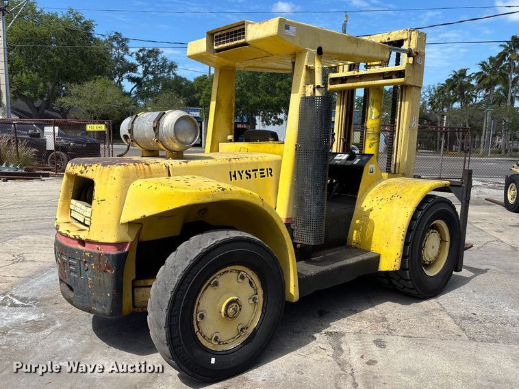 image for item EA5484 Hyster H200HS forklift
