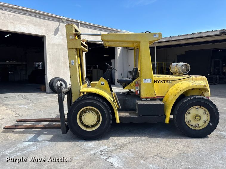 image for item EA5484 Hyster H200HS forklift