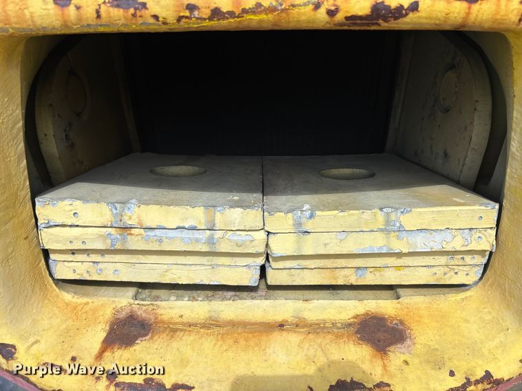 image for item EA5484 Hyster H200HS forklift