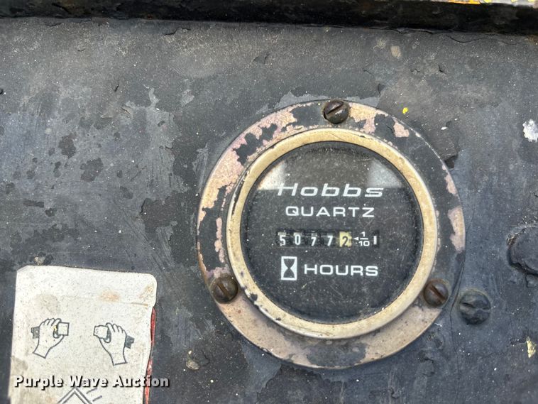 image for item EA5484 Hyster H200HS forklift