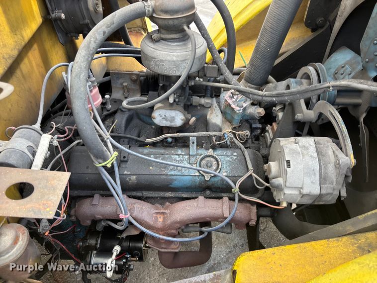 image for item EA5484 Hyster H200HS forklift