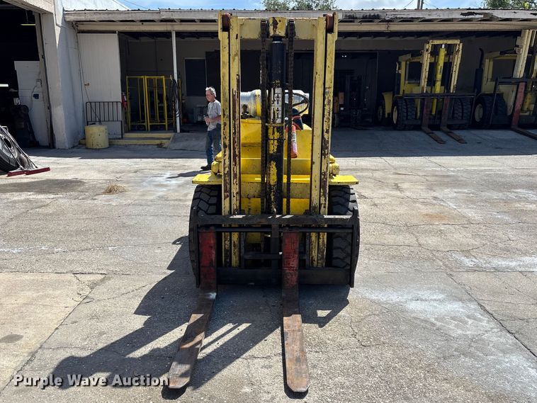 image for item EA5485 Hyster H80C forklift