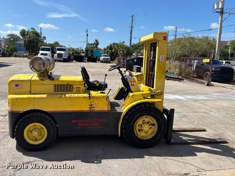 image for item EA5485 Hyster H80C forklift