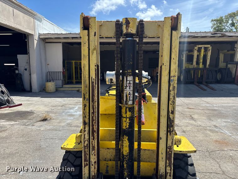 image for item EA5485 Hyster H80C forklift