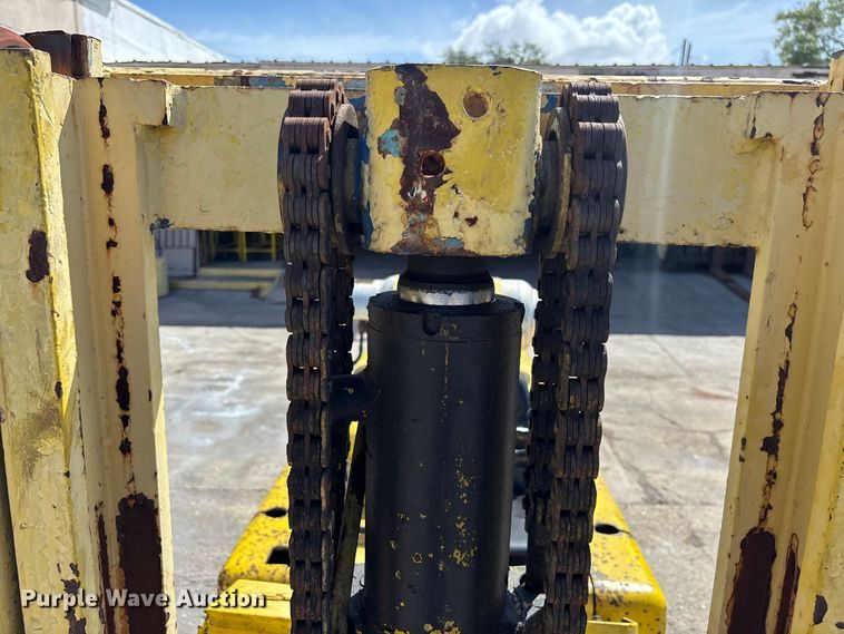 image for item EA5485 Hyster H80C forklift
