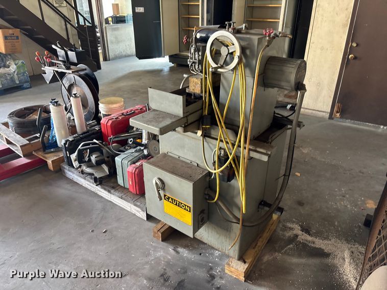 image for item EA5487 Shop tools