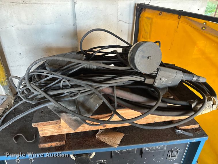 image for item EA5489 Industrial welding equipment