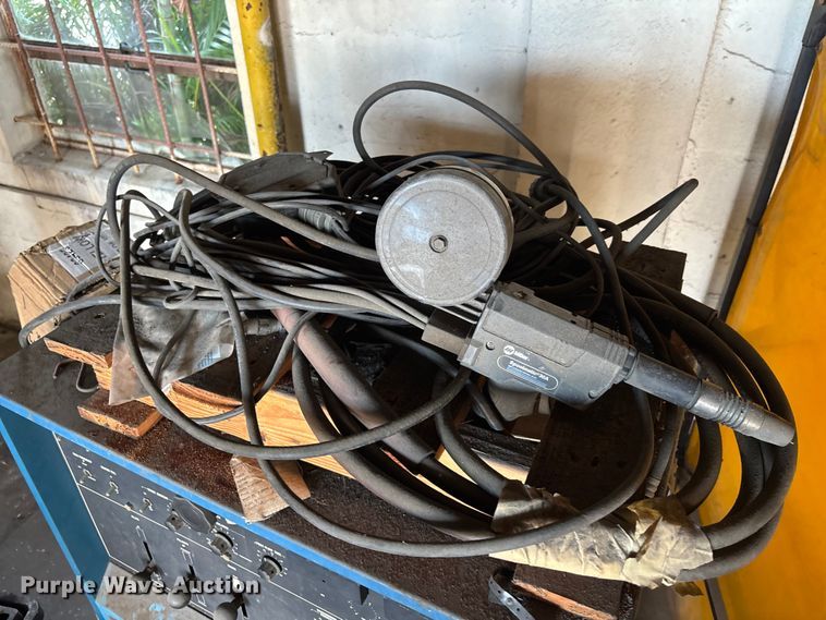 image for item EA5489 Industrial welding equipment