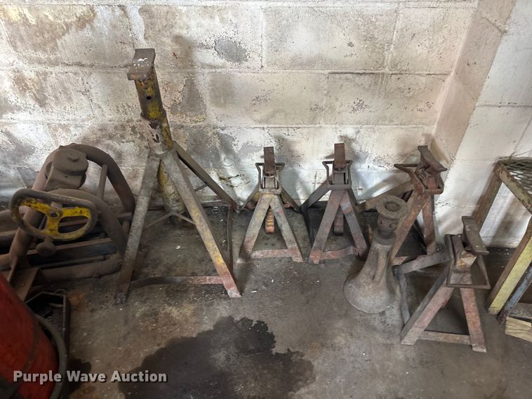 image for item EA5490 Shop tools