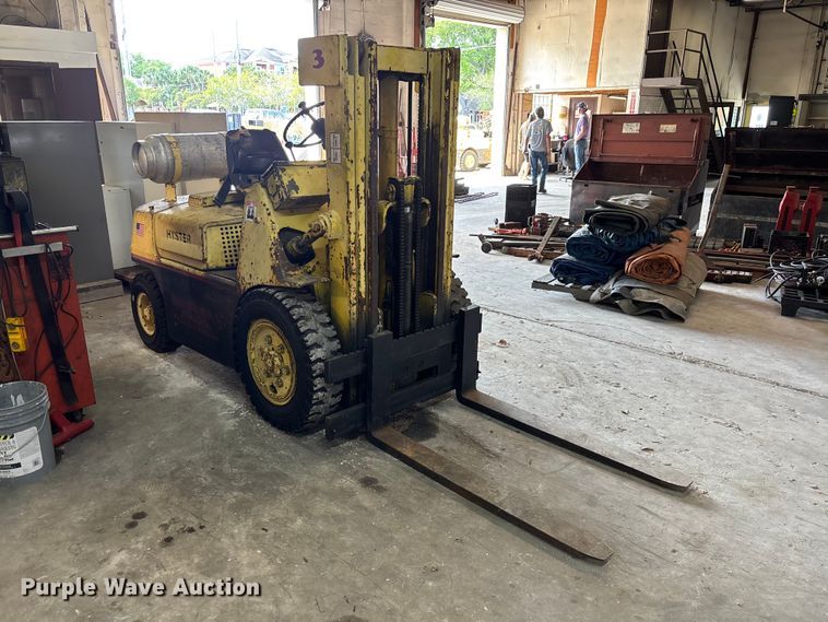 image for item EA5491 Hyster H50H forklift