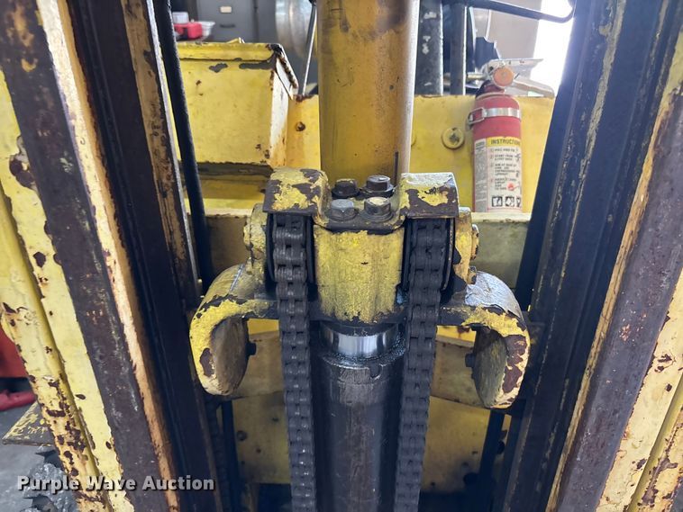 image for item EA5491 Hyster H50H forklift
