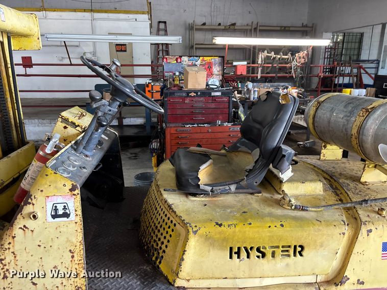 image for item EA5491 Hyster H50H forklift