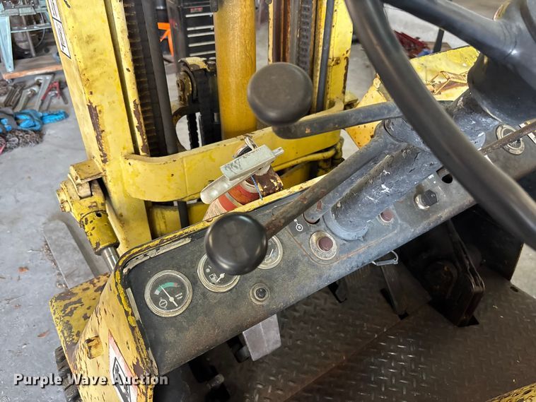image for item EA5491 Hyster H50H forklift