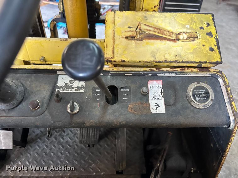 image for item EA5491 Hyster H50H forklift