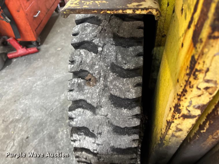 image for item EA5491 Hyster H50H forklift
