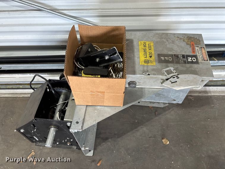 image for item EA5492 LiftMaster LGO garage door