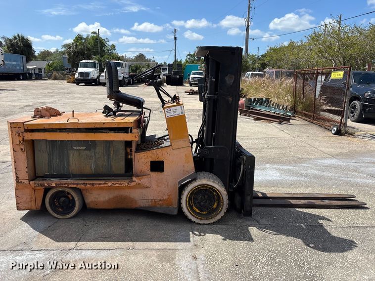 image for item EA5494 Yale ERC120 forklift