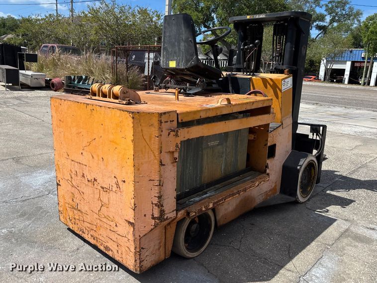 image for item EA5494 Yale ERC120 forklift