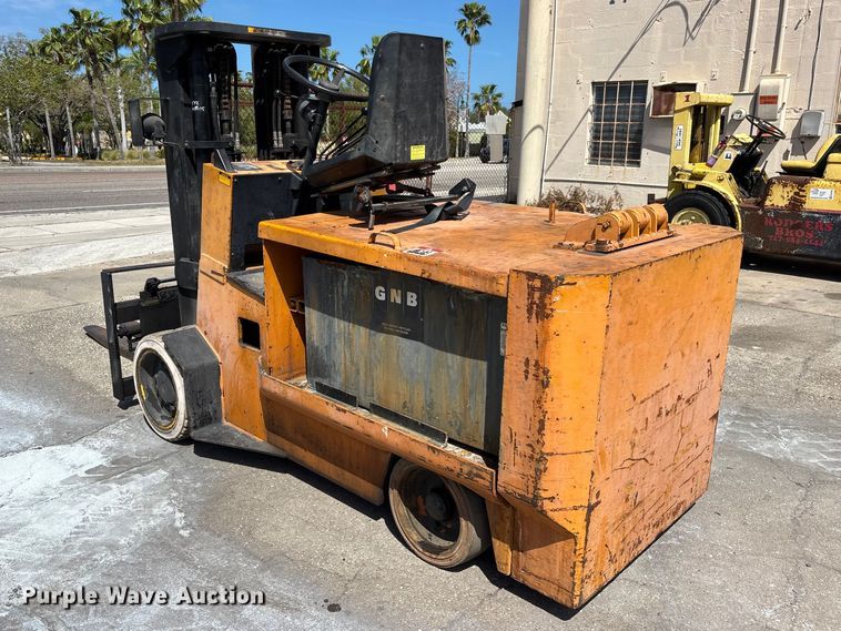 image for item EA5494 Yale ERC120 forklift