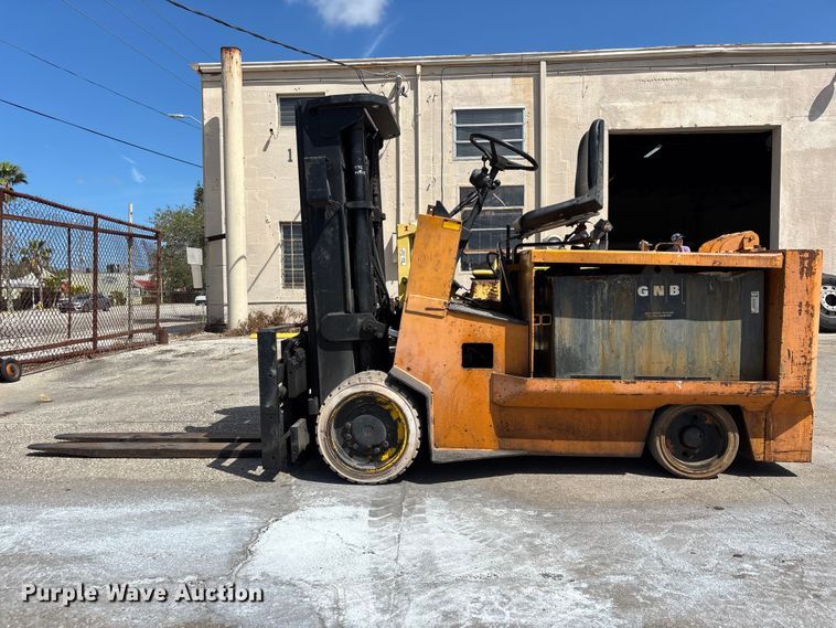 image for item EA5494 Yale ERC120 forklift