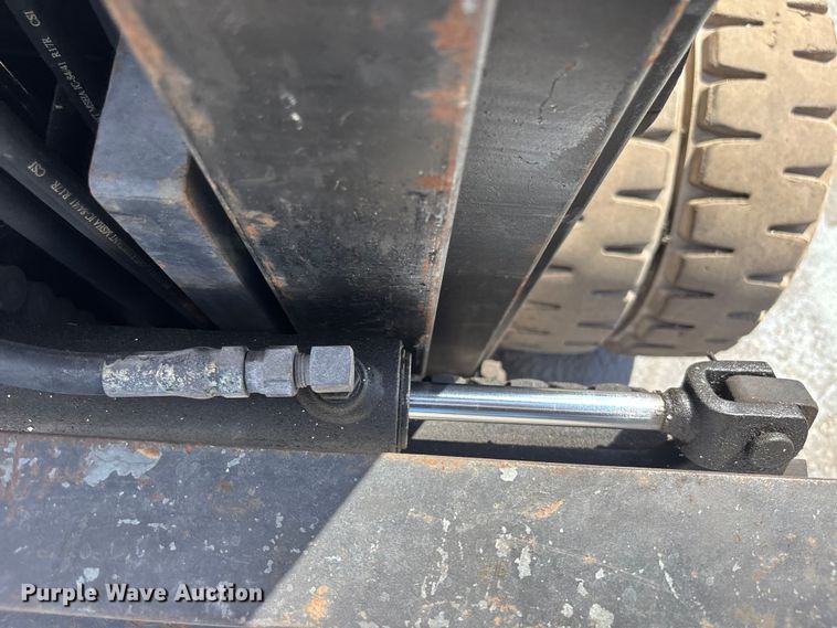 image for item EA5494 Yale ERC120 forklift