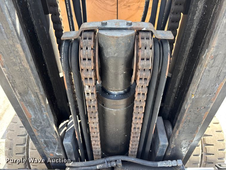image for item EA5494 Yale ERC120 forklift