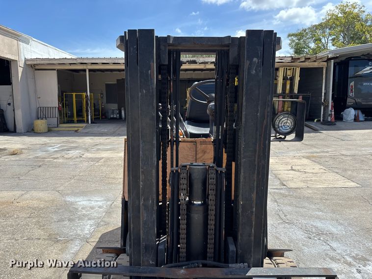 image for item EA5494 Yale ERC120 forklift