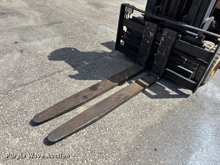 image for item EA5494 Yale ERC120 forklift
