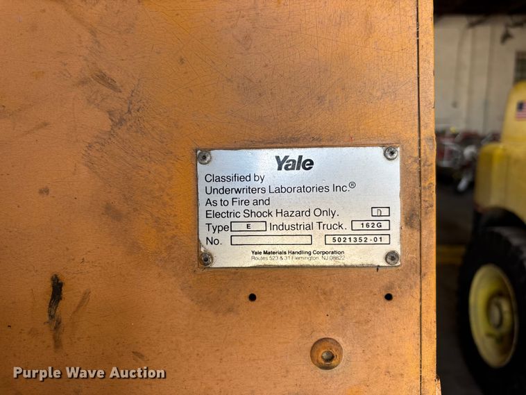 image for item EA5494 Yale ERC120 forklift