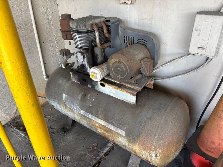 image for item EA5496 Tire equipment and air compressor