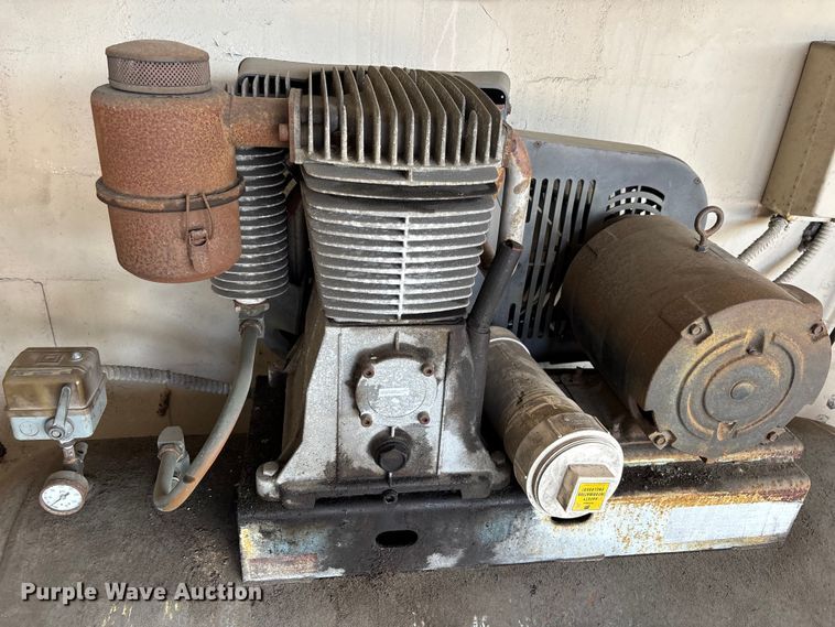 image for item EA5496 Tire equipment and air compressor