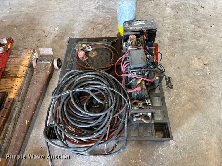 image for item EA5498 Moving machinery and rigging equipment