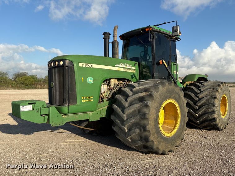 image for item EA7244 2006 John Deere 9520 Scraper Special 4WD tractor