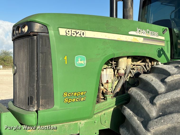 image for item EA7244 2006 John Deere 9520 Scraper Special 4WD tractor