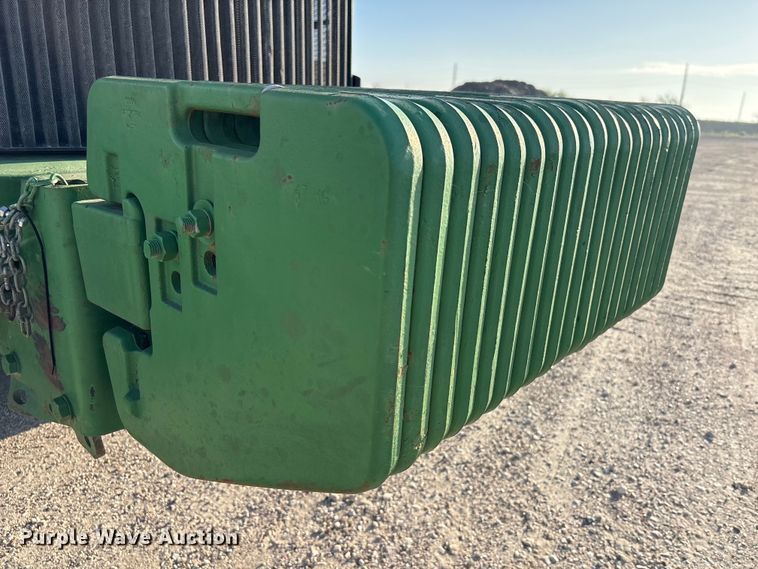 image for item EA7244 2006 John Deere 9520 Scraper Special 4WD tractor