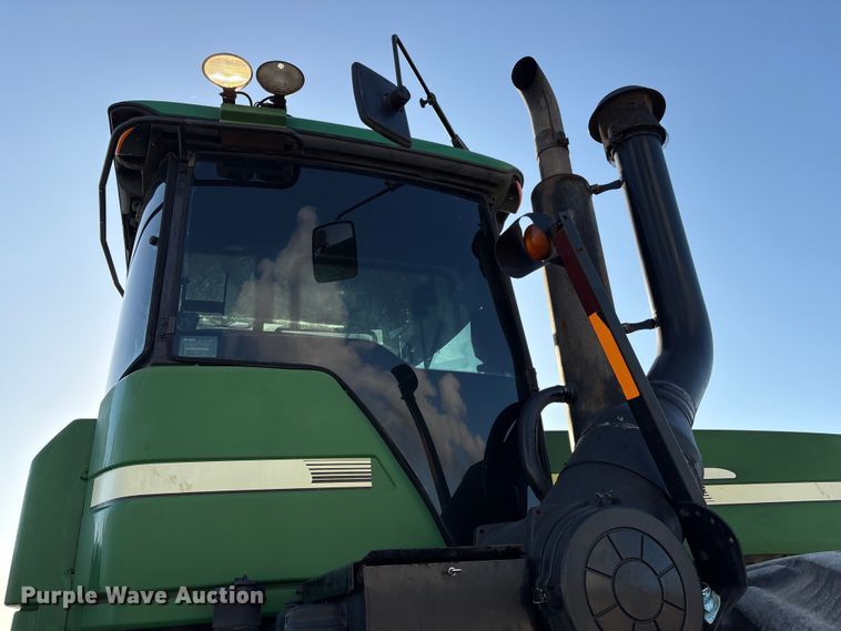 image for item EA7244 2006 John Deere 9520 Scraper Special 4WD tractor