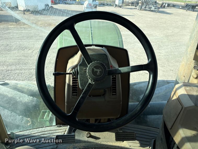 image for item EA7244 2006 John Deere 9520 Scraper Special 4WD tractor