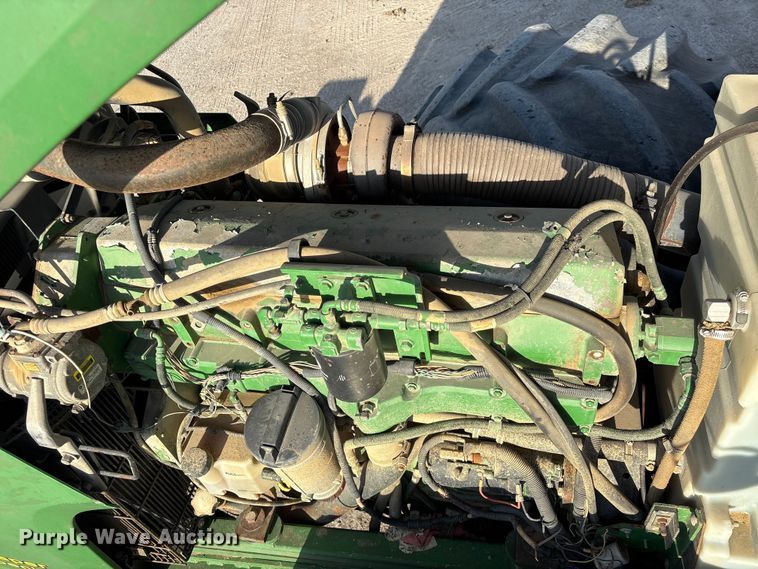 image for item EA7244 2006 John Deere 9520 Scraper Special 4WD tractor